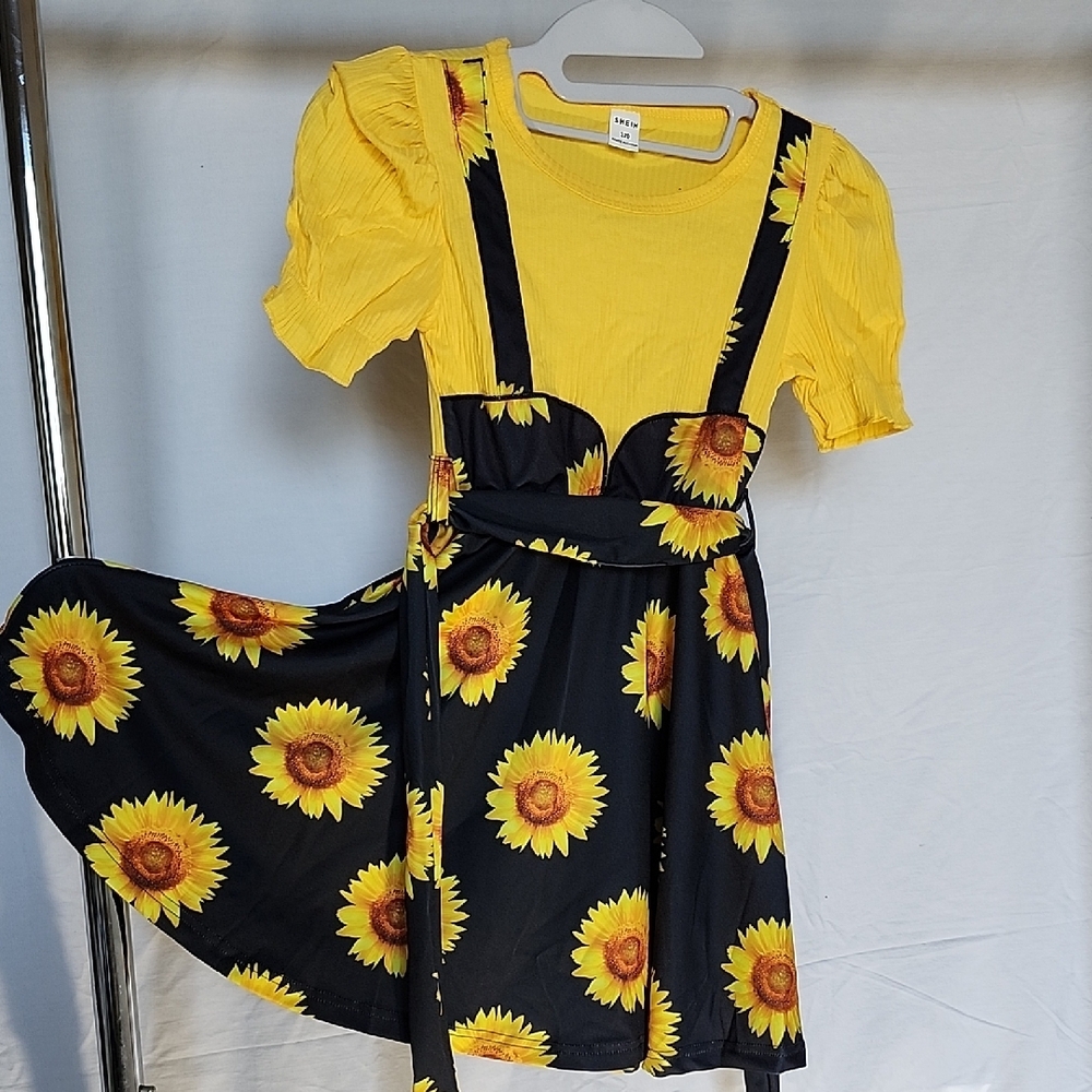 SHEIN Yellow and Black Sunflower Dress - Picture 5 of 7